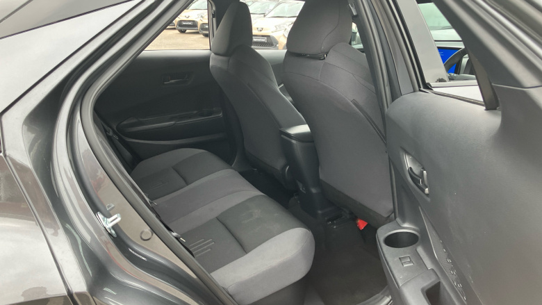 Toyota C-HR 1.8 Hybrid Design 5dr CVT Hybrid Hatchback